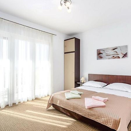 Apartment Vesna Selce Esterno foto